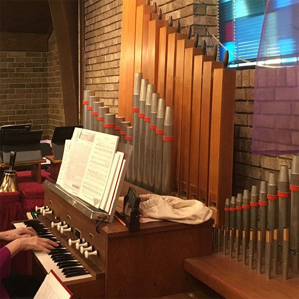 Traditional Worship at Our Lord's Lutheran Church